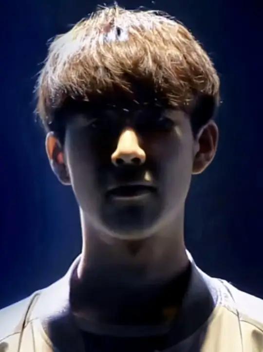 DH从 T1 学术队转移到主队